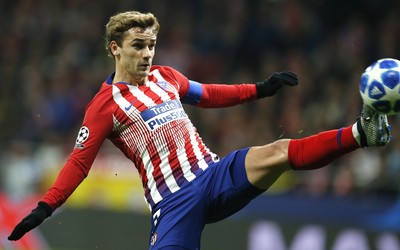 球探电竞讨论-安德里希远射被门将扑出底线